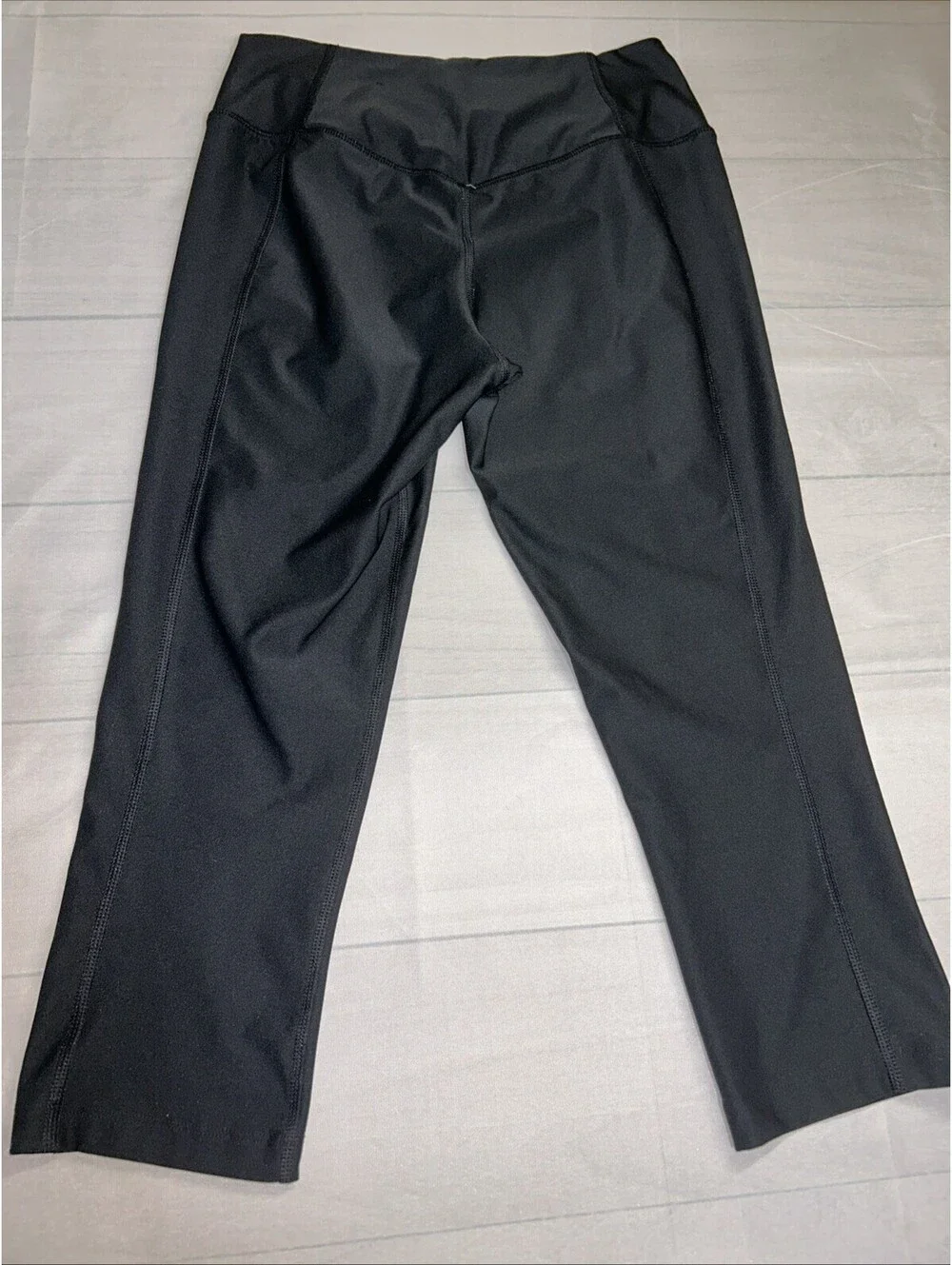Nike Dri-FIT Women’s Capri Leggings Small Black Crop Athletic Workout Pants